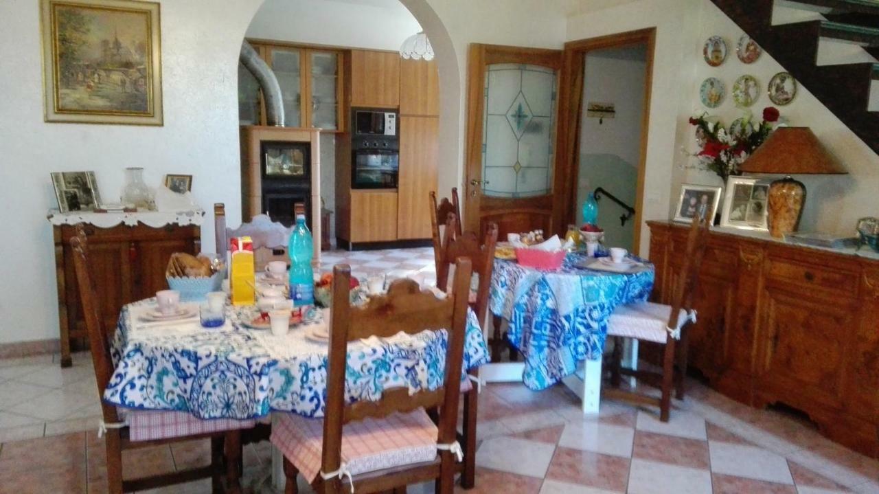 Alojamento de Acomodação e Pequeno-almoço Bread And Fantasy Ostra